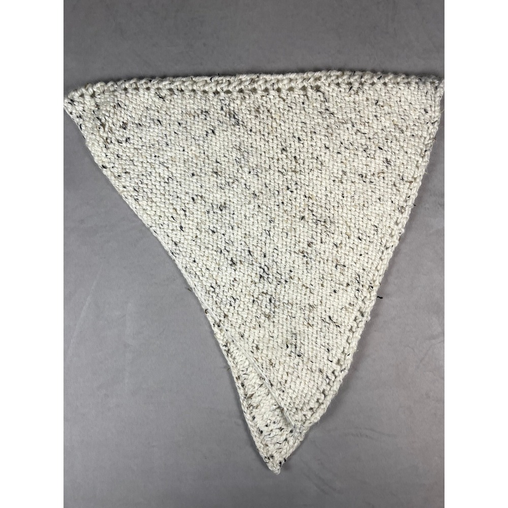 Handmade Chunky Knit Triangle Scarf Cream Speckled Donegal Wool‎ Blend Wrap